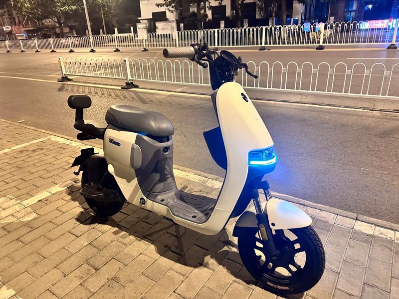 锂电电动车
